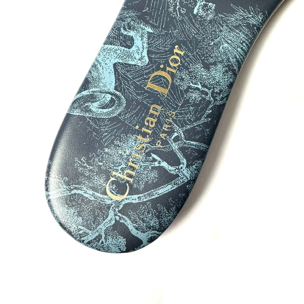 Dior - Dway Slides