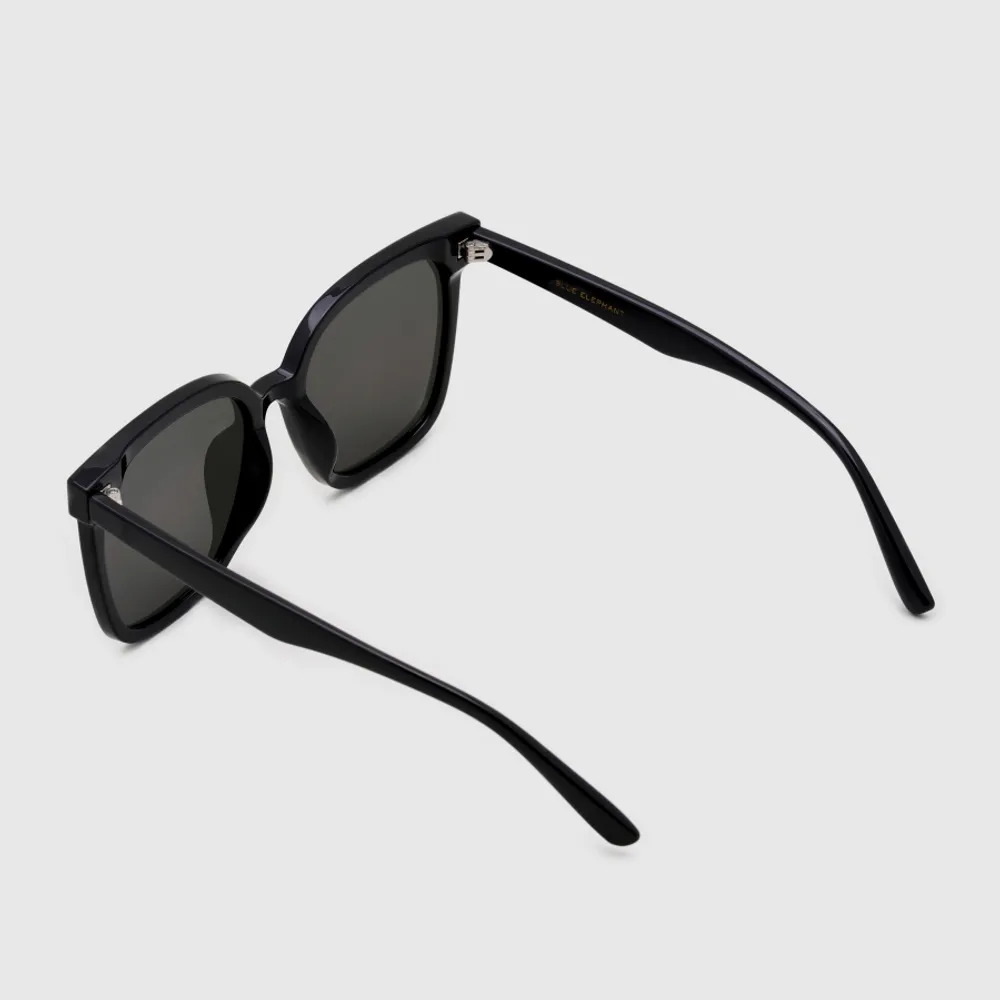 Sinatra Black