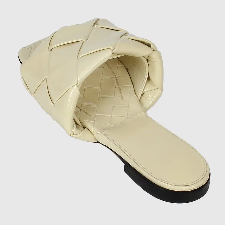 Bottega Veneta - Nappa Maxi Intrecciato Lido Flat Sandals