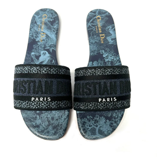 Dior - Dway Slides