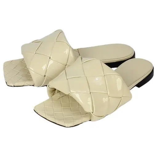 Bottega Veneta - Nappa Maxi Intrecciato Lido Flat Sandals